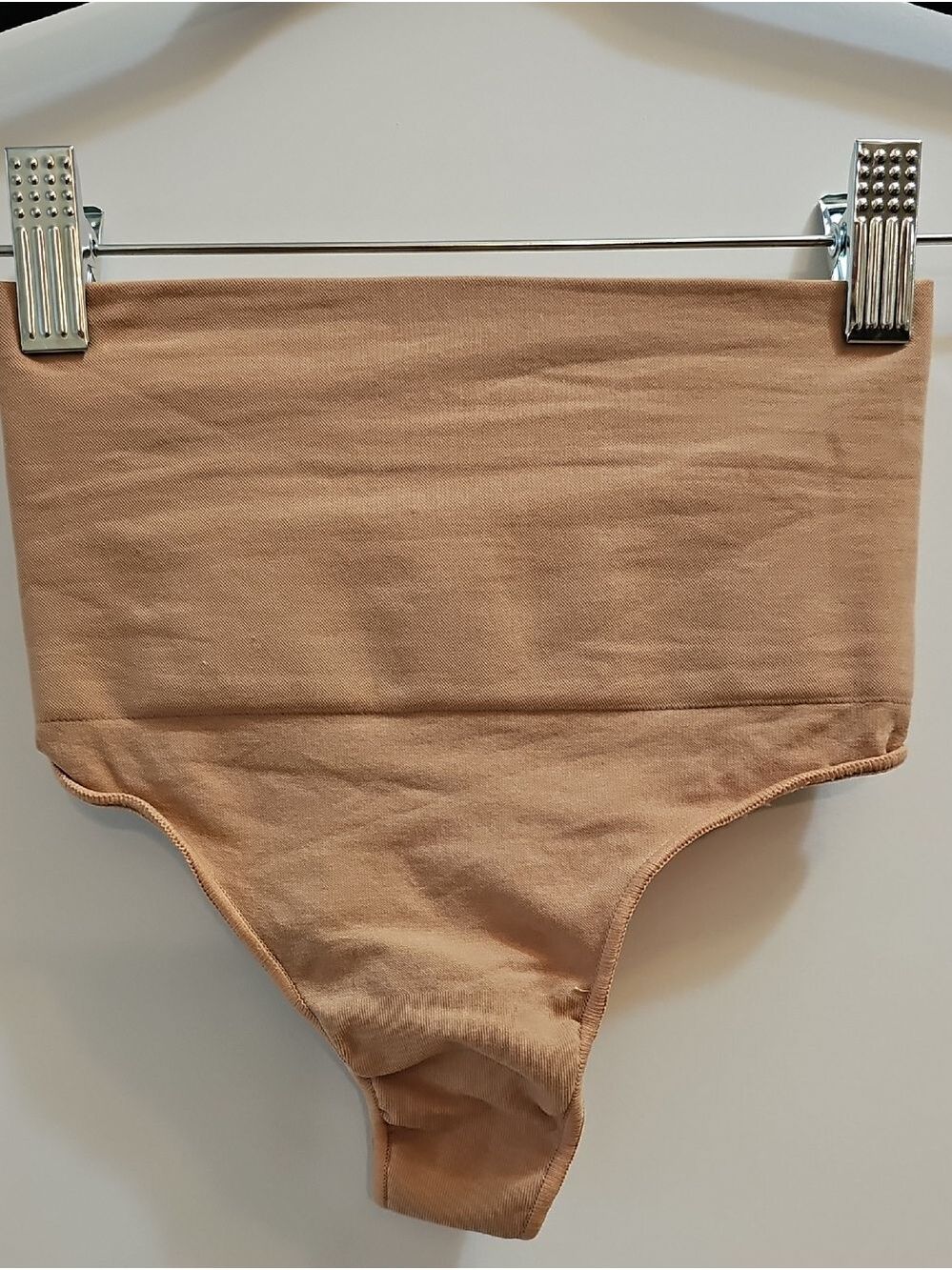 3115. NWOT SKIMS Core Control High-Waist Seamless Thong